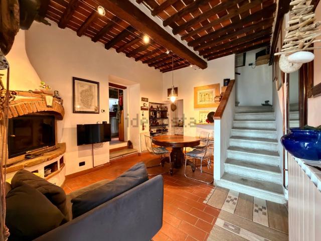 Appartamento in vendita a Bagnoro, Palazzo Del Pero