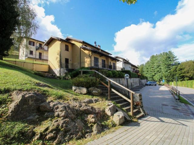 Appartamento in vendita a Alta Valle Intelvi, Lanzo D'intelvi