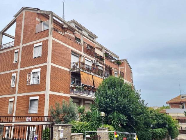 Attico in vendita a Municipio Roma III, Roma Capitale