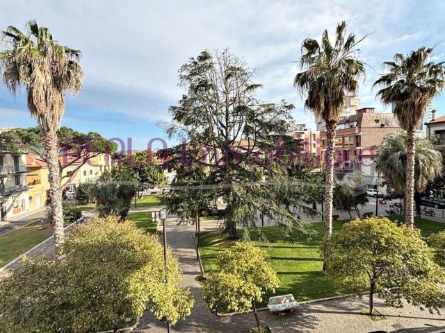 Appartamento in vendita a Follonica, Toscana