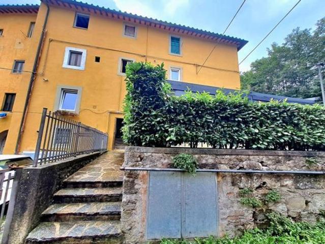 Appartamento in vendita a Vaglia, Toscana