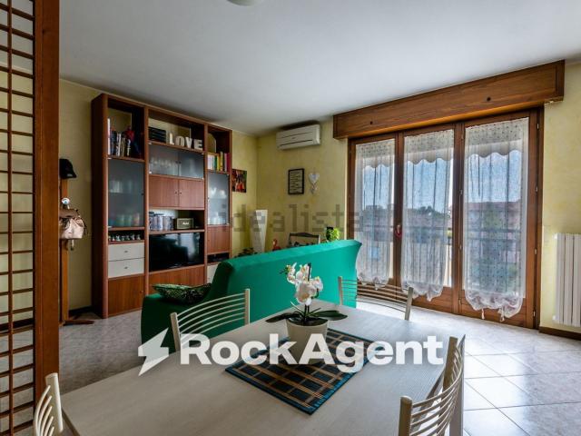 Appartamento in vendita a Dalmine, Lombardia