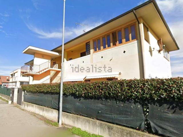 Appartamento in vendita a Borgo Ticino, Novara
