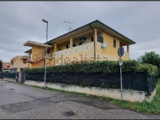 Appartamento in vendita a Borgo Ticino, Novara
