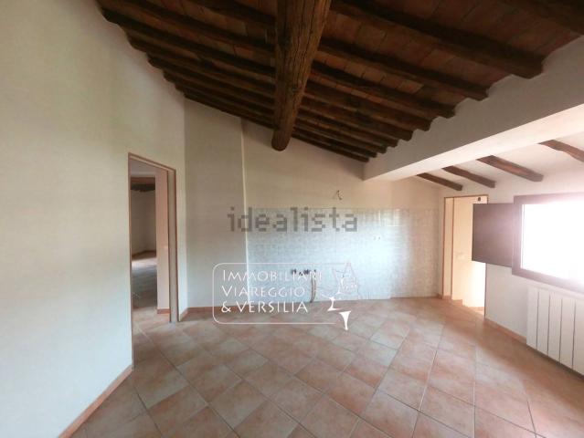 Appartamento in vendita a Uzzano, Uzzano E Castello