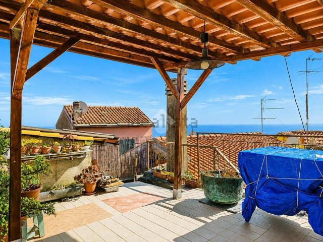 Appartamento in vendita a Terzorio, Liguria
