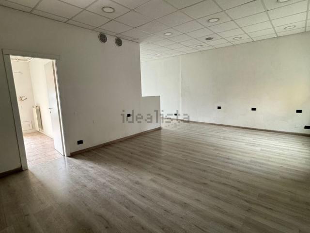 Appartamento in vendita a Lainate, Milano