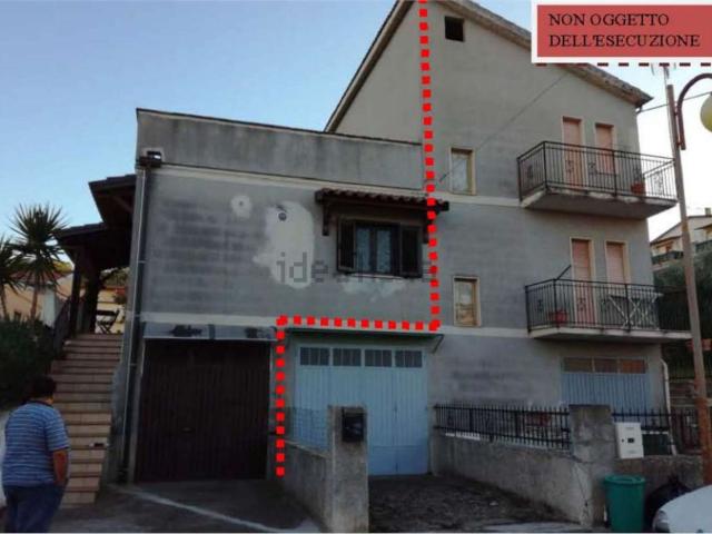 Appartamento in vendita a Sant'arcangelo Di, Basilicata