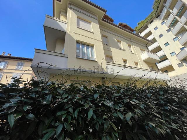 Appartamento in vendita a Caserme, Como