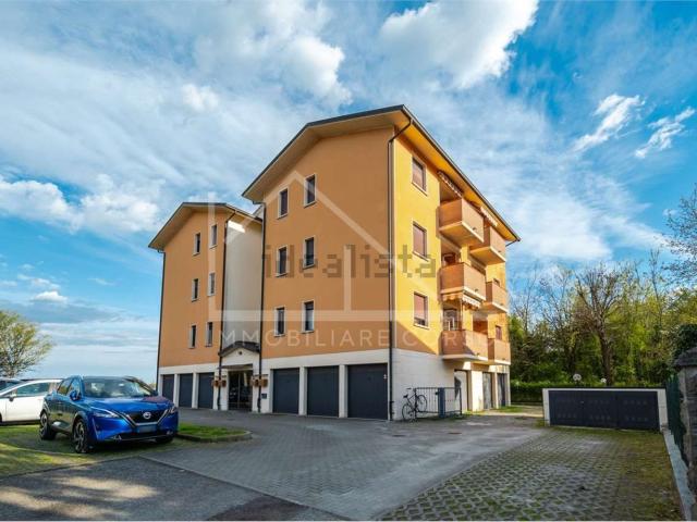 Appartamento in vendita a Re, Reggio Emilia