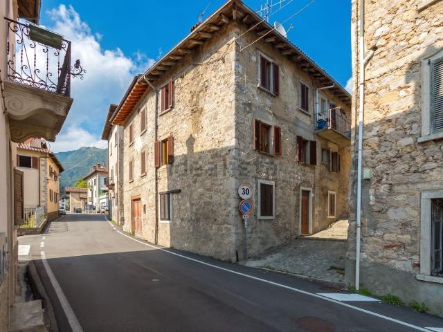 Appartamento in vendita a Cinque Stalle, Serina
