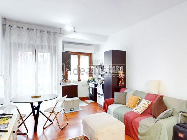 Appartamento in vendita a Mediglia, Lombardia