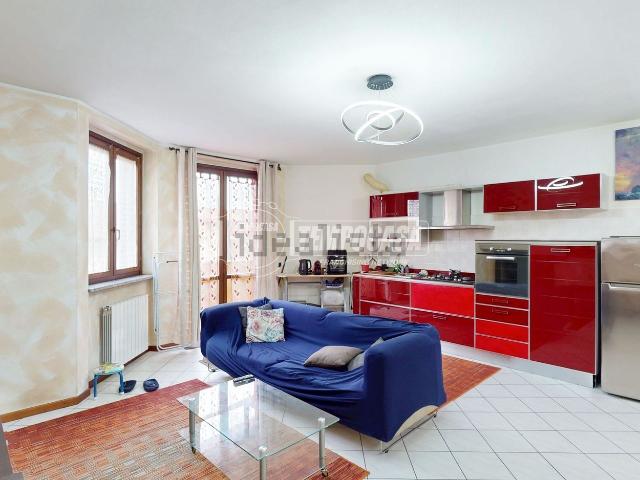 Appartamento in vendita a Cervignano D'adda, Lombardia