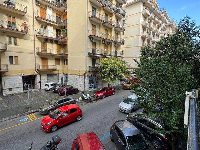 Appartamento in vendita a Salerno, Campania