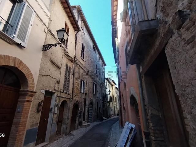 Appartamento in vendita a Terni, Umbria