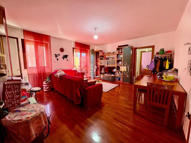 Appartamento in vendita a Foligno, Umbria