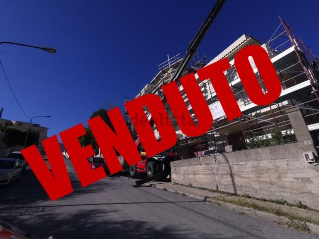 Appartamento in vendita a Venetico, Messina