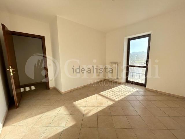 Appartamento in vendita a Macine, Marche