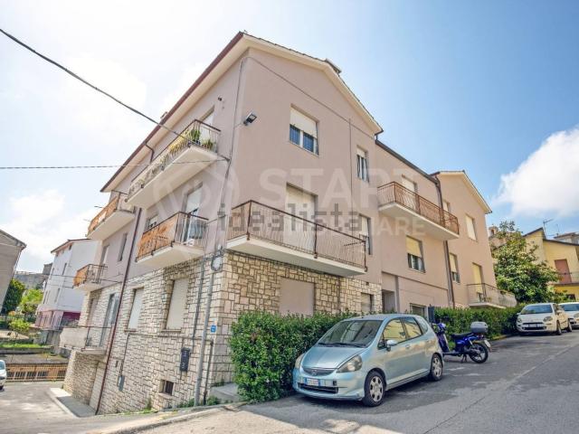 Appartamento in vendita a Castelnuovo, Marche