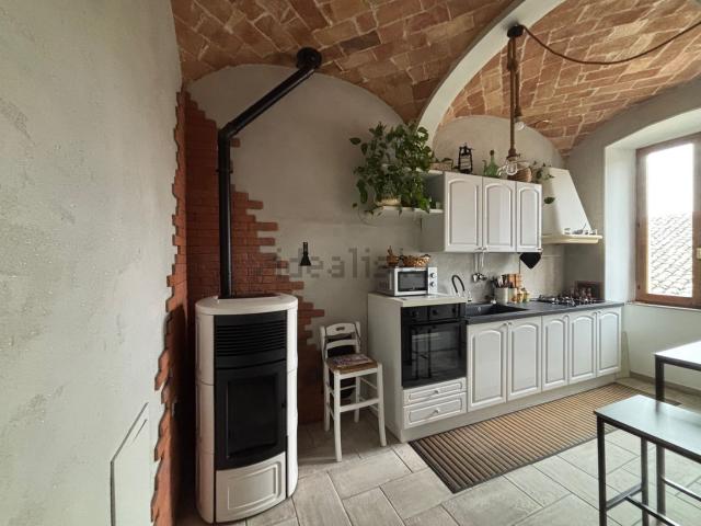 Appartamento in vendita a Acquapendente, Viterbo
