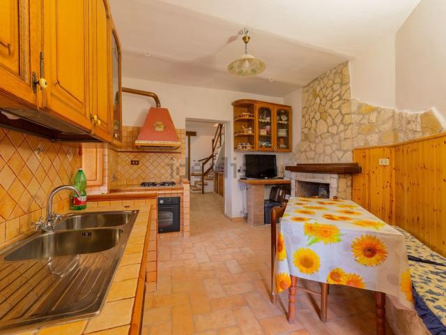 Appartamento in vendita a Rocca Di Botte, Abruzzo