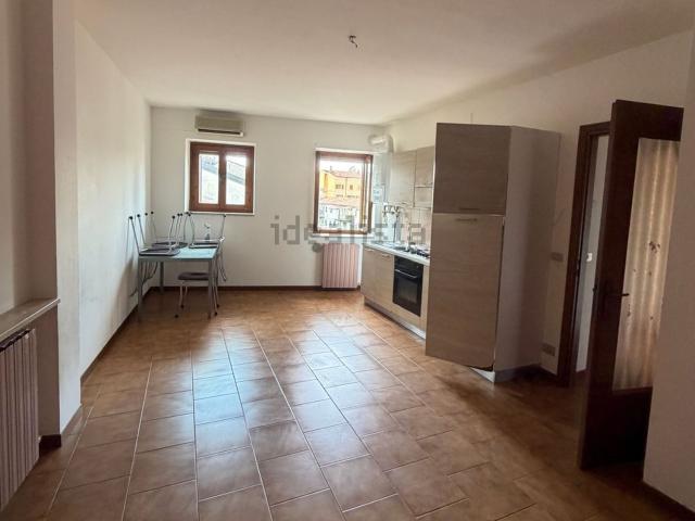 Appartamento in vendita a Sud-Est, Brenzone
