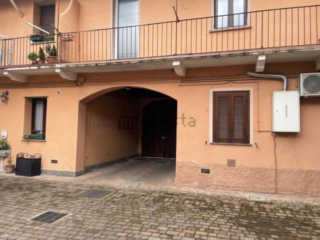 Appartamento in vendita a Oltresempione, Legnano