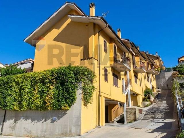 Appartamento in vendita a Monterotondo, Roma Capitale