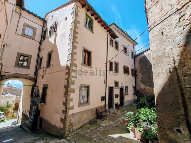 Attico in vendita a Cortona, Toscana