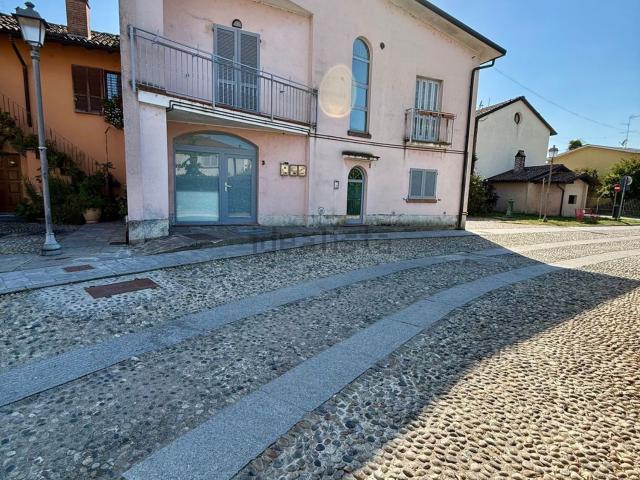 Appartamento in vendita a Morimondo, Lombardia