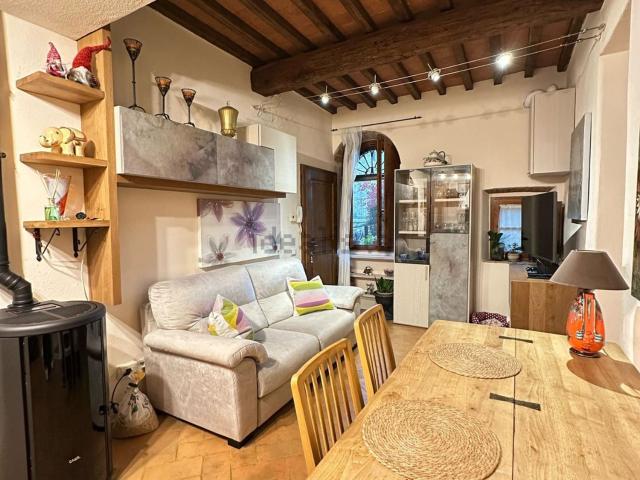 Appartamento in vendita a Gaiole In Chianti, Toscana