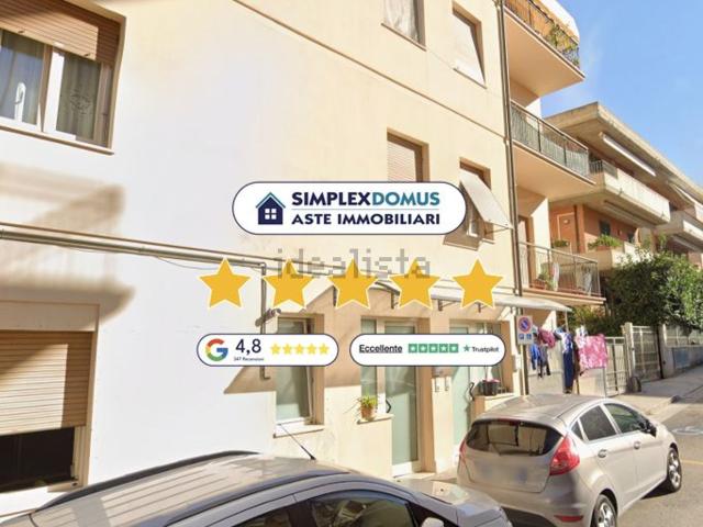 Appartamento in vendita a Centro, Marche