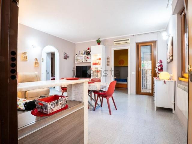 Appartamento in vendita a Tor Lupara, Roma Capitale