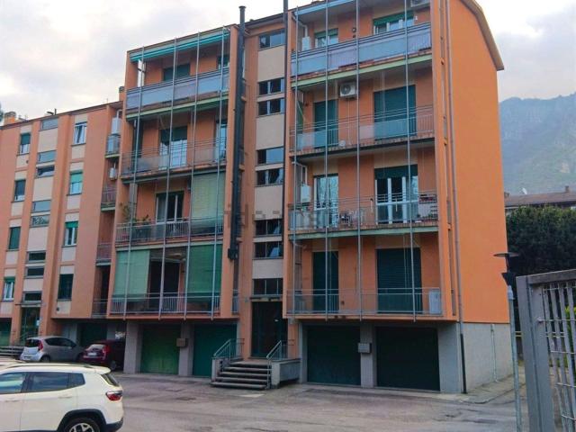 Appartamento in vendita a Belledo, Lecco
