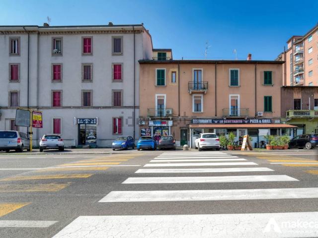 Appartamento in vendita a Melegnano, Milano