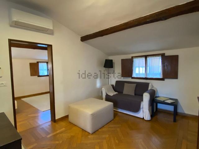 Appartamento in vendita a Centro Storico, Modena