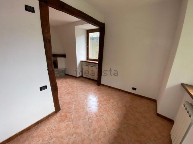 Appartamento in vendita a Rogorbello, Vervio