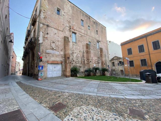 Appartamento in vendita a Castedd'e susu/Castello, Cagliari