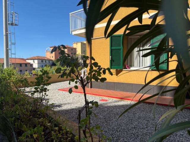 Appartamento in vendita a Cogoleto, Liguria