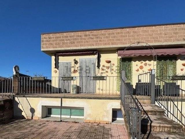 Appartamento in vendita a Poppi, Toscana