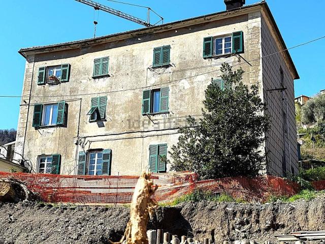 Appartamento in vendita a Val Polcevera, Serra Riccò