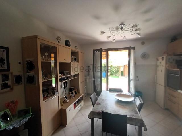 Appartamento in vendita a Agliana, Toscana