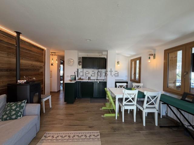 Appartamento in vendita a Torgnon, Aosta