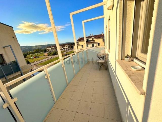 Appartamento in vendita a Osteria Nuova, Marche