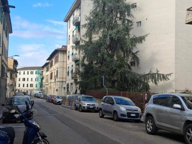 Appartamento in vendita a Quartiere 2, Firenze