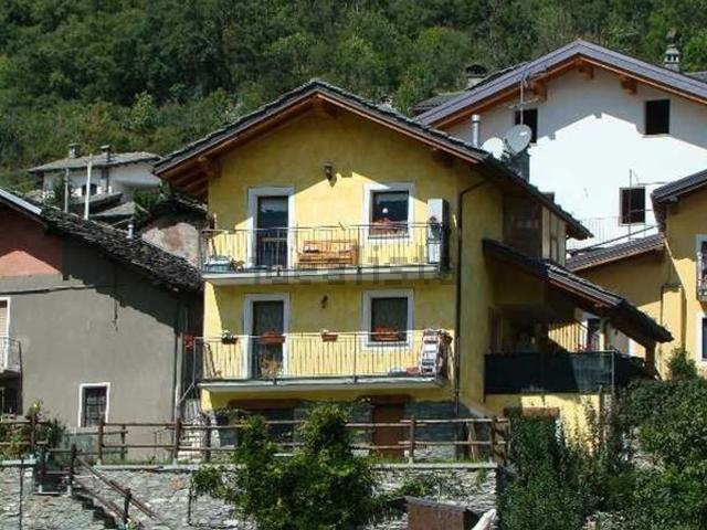 Appartamento in vendita a Nus, Aosta