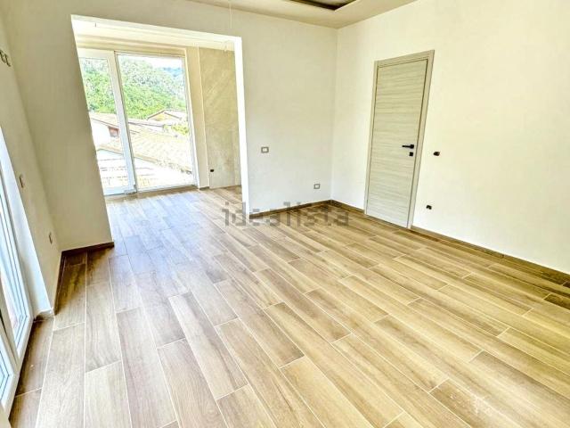 Appartamento in vendita a Prati di Vezzano, Vezzano Ligure