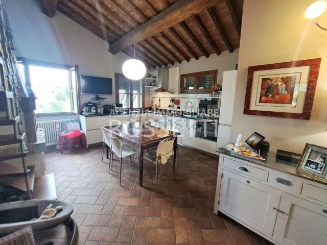 Appartamento in vendita a Vinci, Firenze