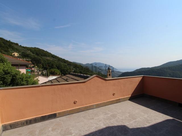 Attico in vendita a Avegno, Liguria