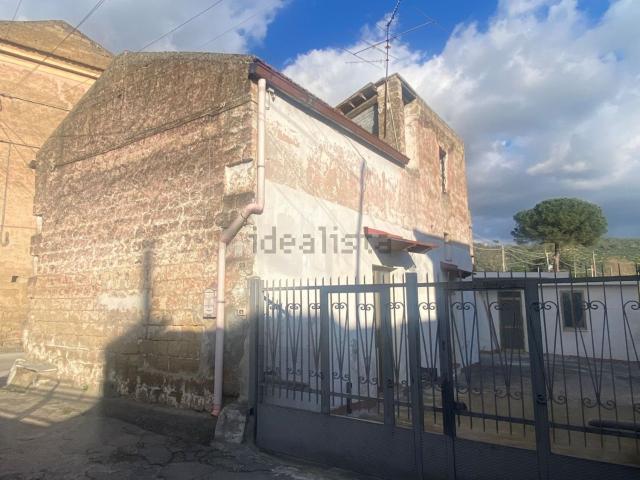 Appartamento in vendita a Maddaloni, Caserta